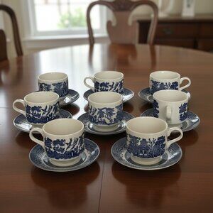 Vintage Blue Willow Bone China Churchill England Cups & Saucers Set